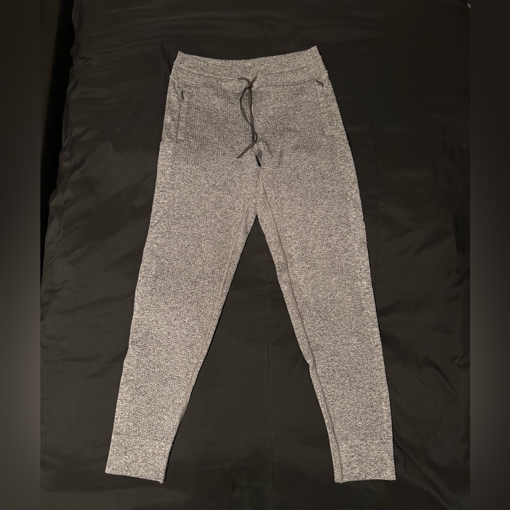 Lululemon Engineered Warmth Jogger Pants Size 4 Grey